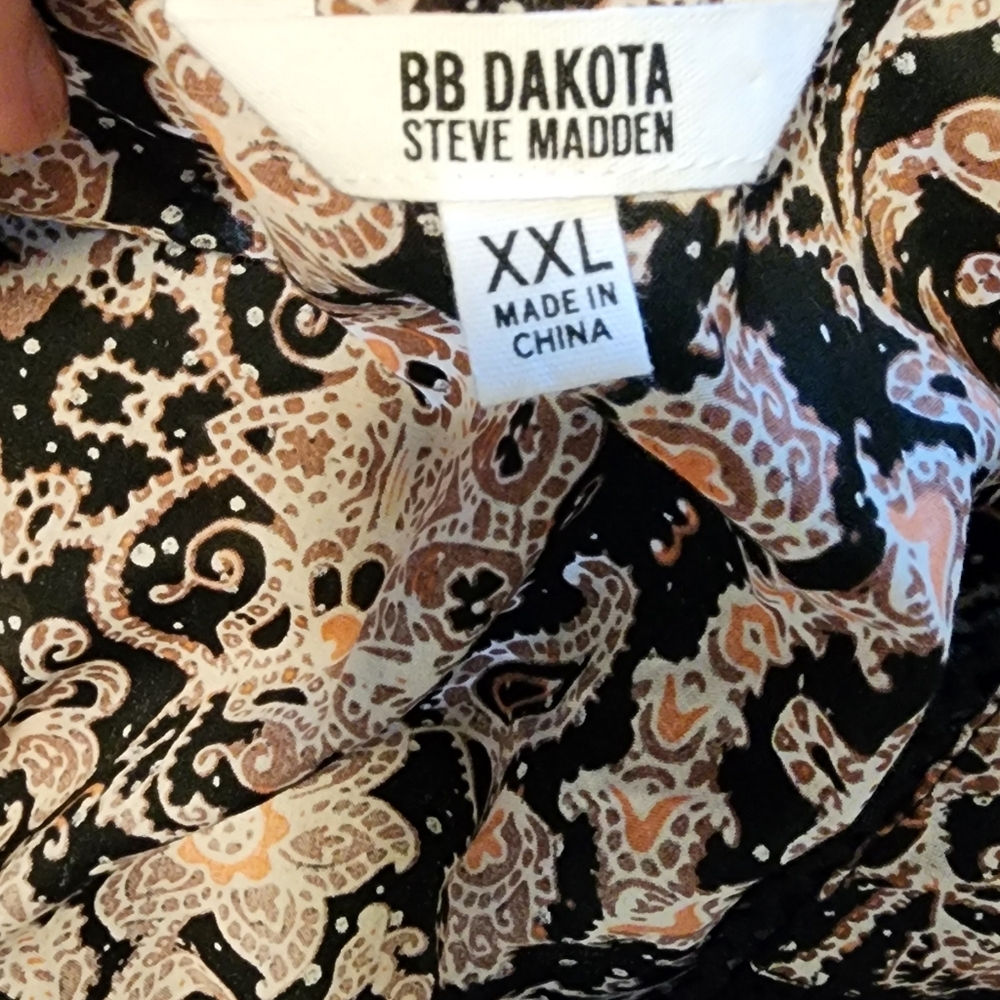 BB Dakota By Steve Madden, Black and Pink Floral Paisley Midi Dress - Picture 5 of 5